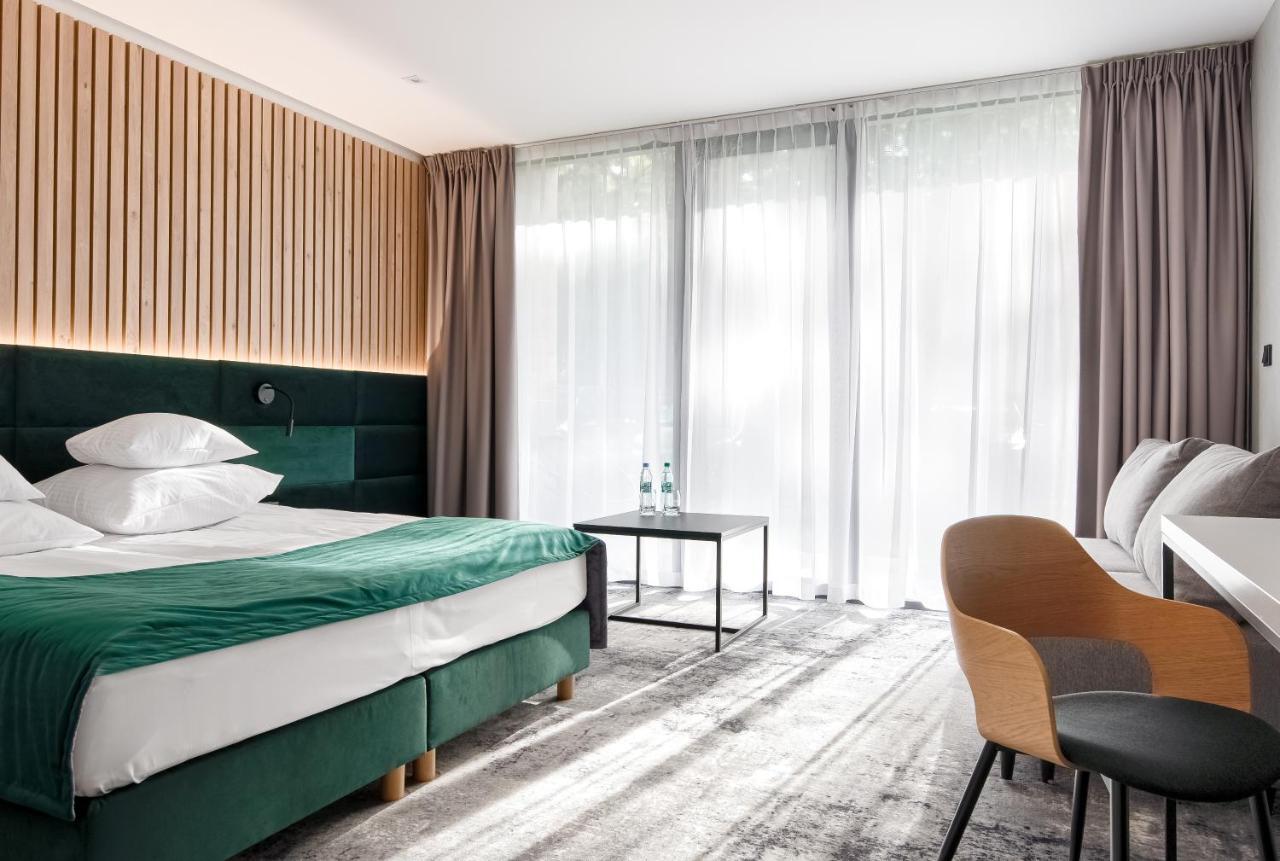 Szumy Park Hotel & Restaurant Susiec Экстерьер фото