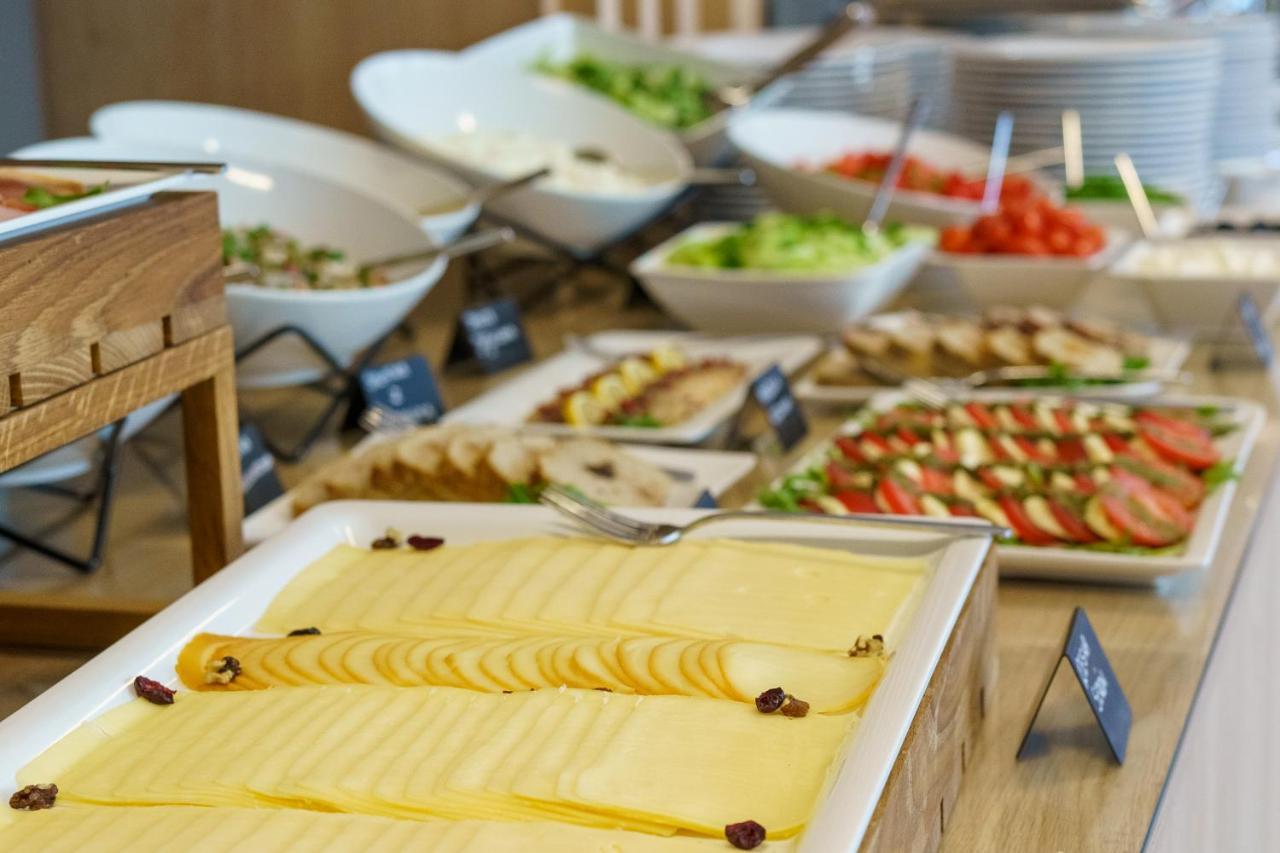 Szumy Park Hotel & Restaurant Susiec Экстерьер фото